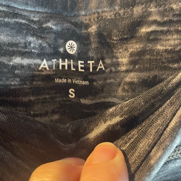 Athleta capri leggings Variance shades of grey/black Reflector size Small-womans - Picture 6 of 6